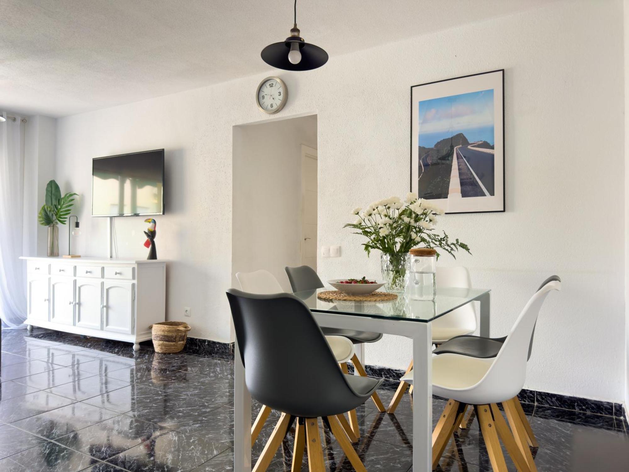 Amazing 3-Bedroom Apartment. Pool And Sea View! Los Cristianos  Buitenkant foto