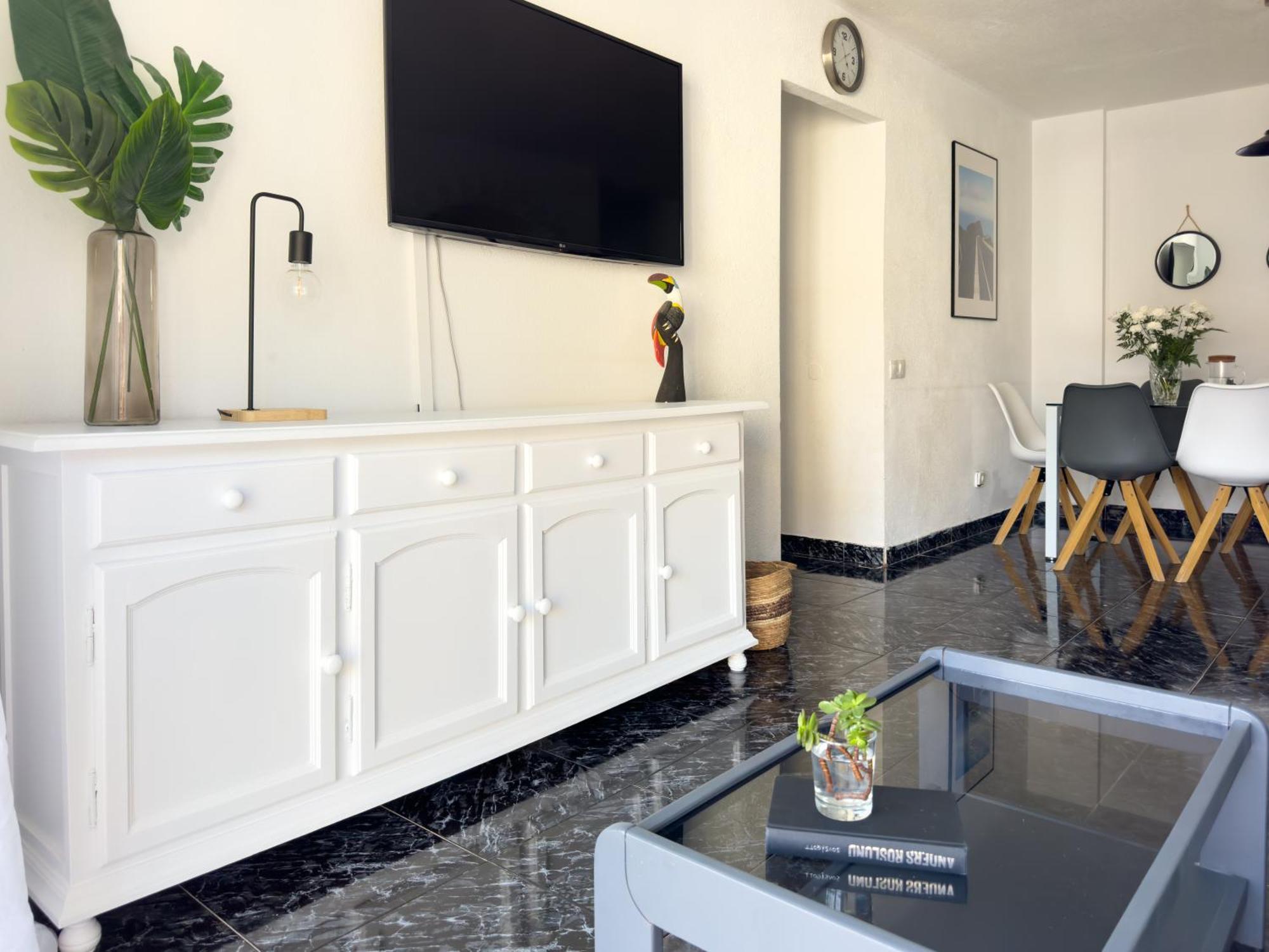 Amazing 3-Bedroom Apartment. Pool And Sea View! Los Cristianos  Buitenkant foto