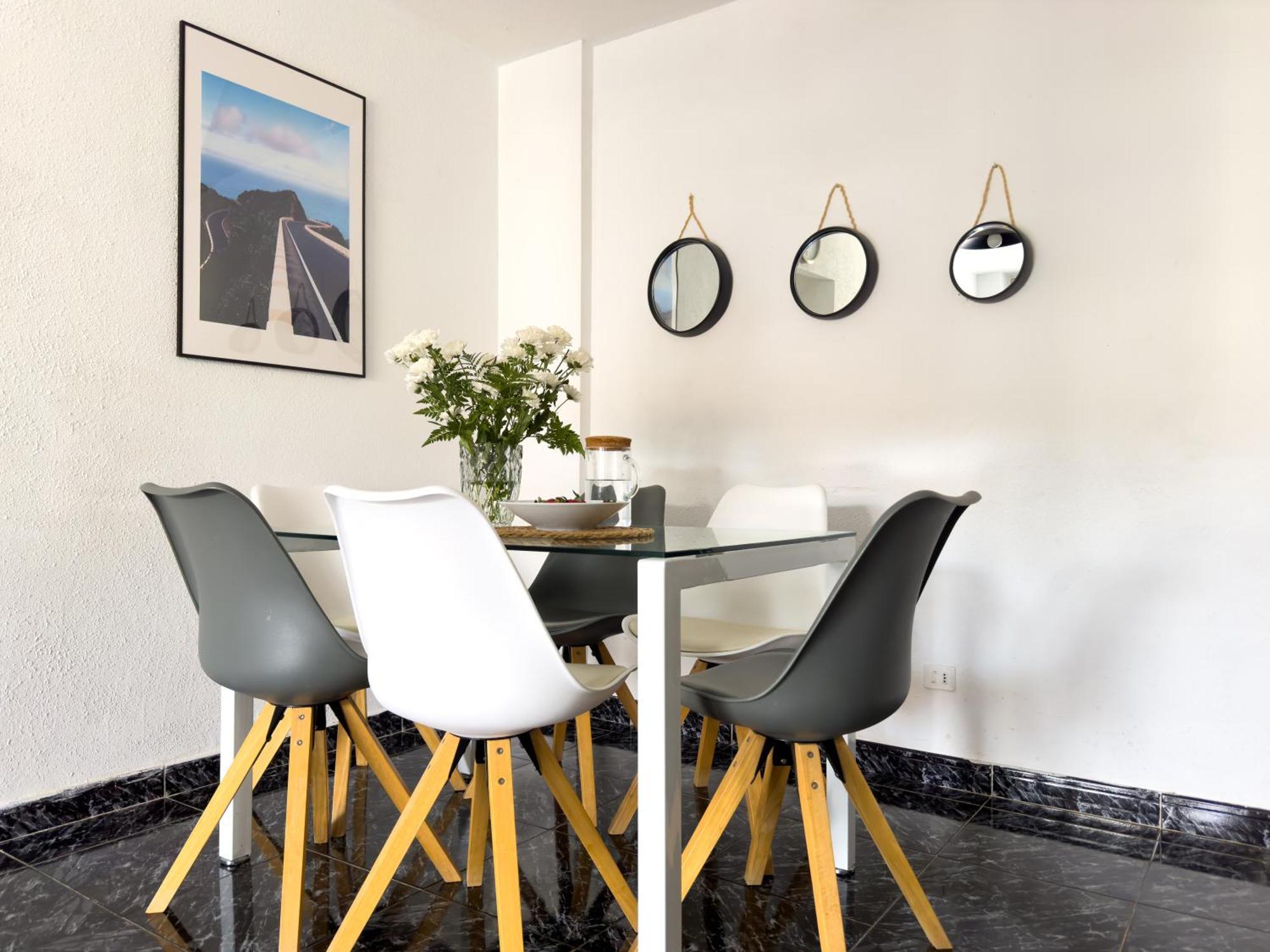 Amazing 3-Bedroom Apartment. Pool And Sea View! Los Cristianos  Buitenkant foto