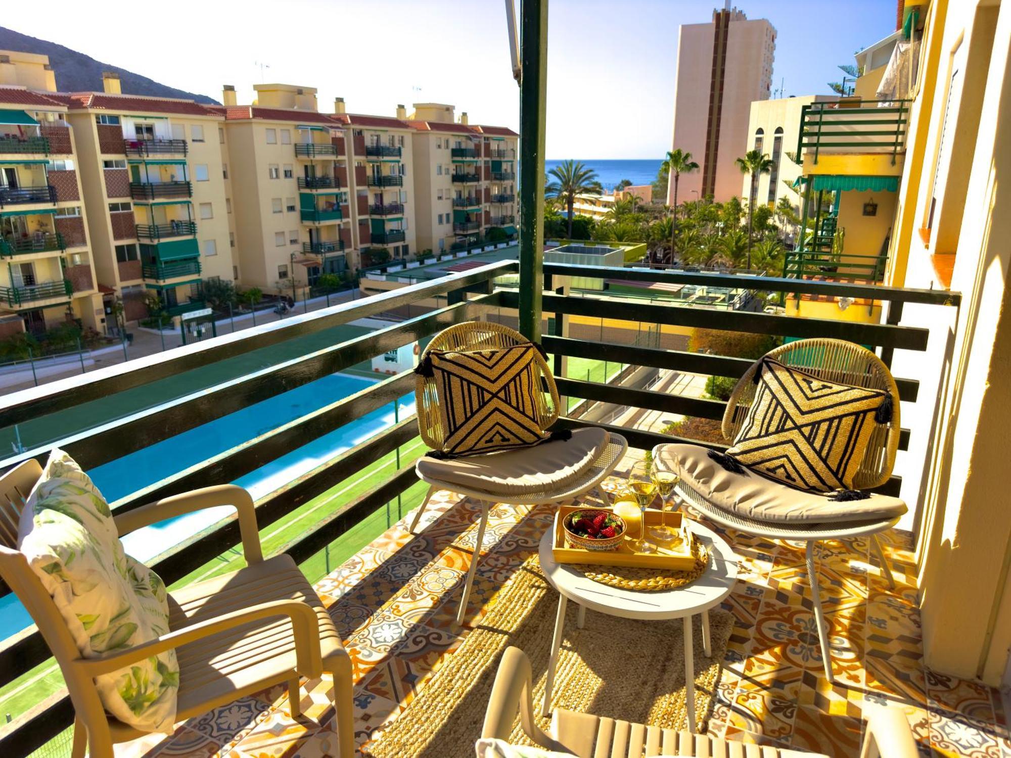 Amazing 3-Bedroom Apartment. Pool And Sea View! Los Cristianos  Buitenkant foto